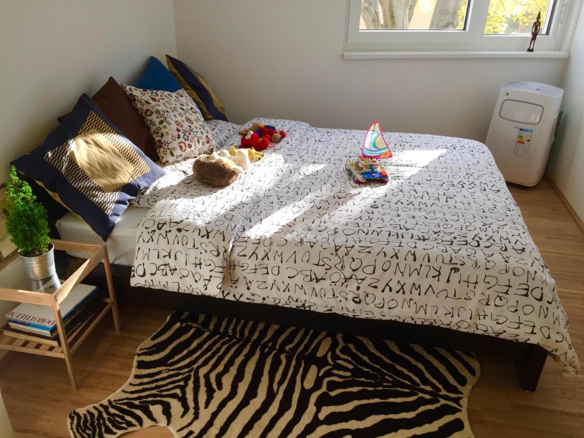 Cozy Danube Room - 15 Mins To Downtown Вена Экстерьер фото